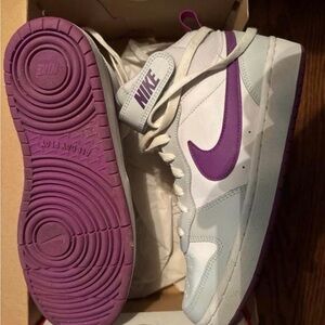Nike White Purple and grey